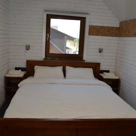 Hotel Pryvatna Sadyba Tviy Kut Svityaz' Esterno foto