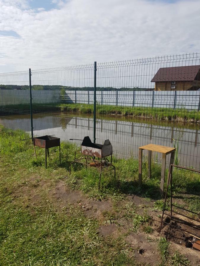 Hotel Pryvatna Sadyba Tviy Kut Svityaz' Esterno foto
